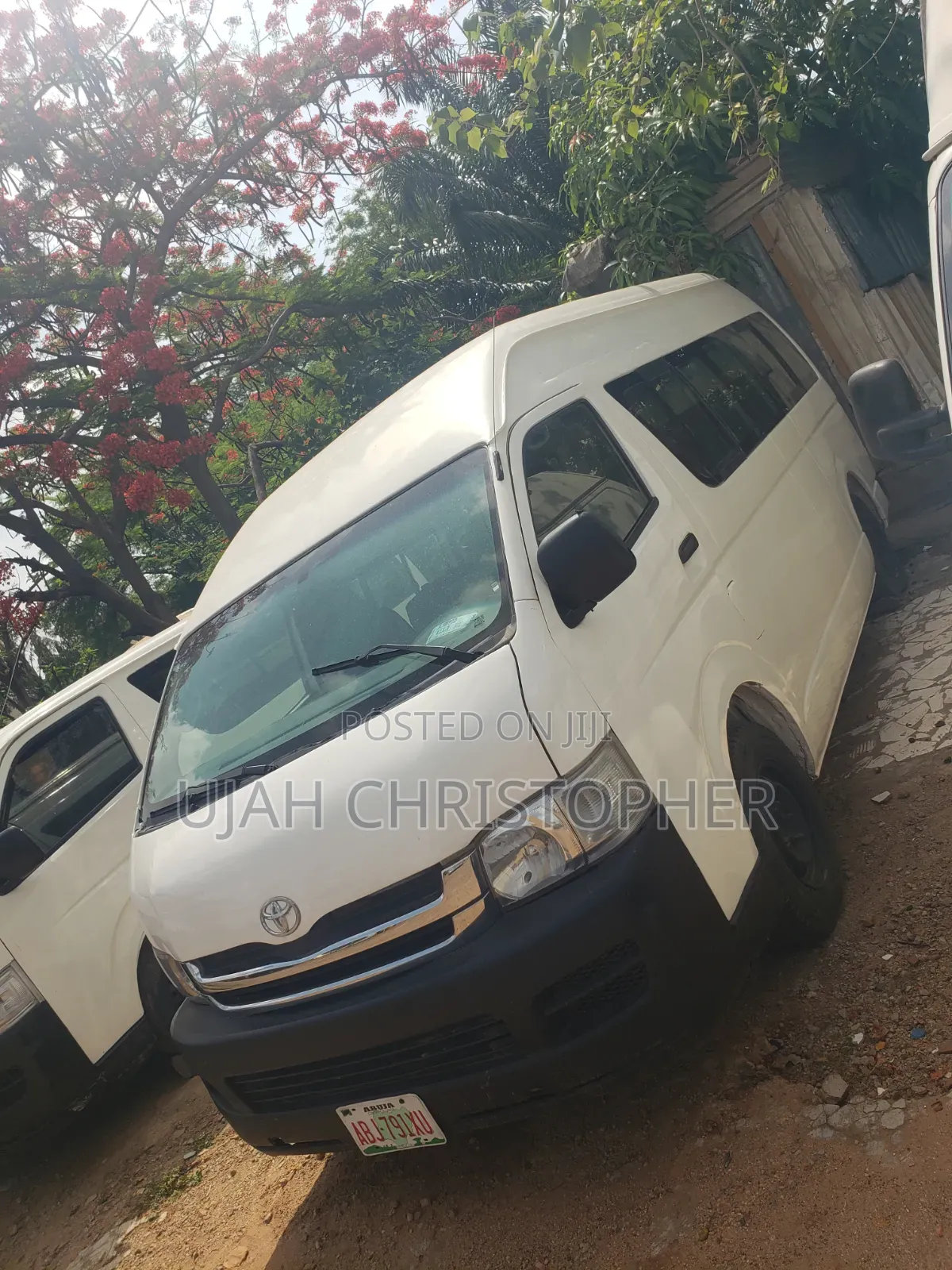 Toyota HiAce 2013 White