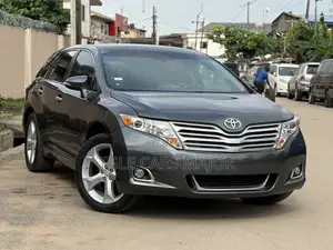 Toyota Venza XLE 2010 Gray