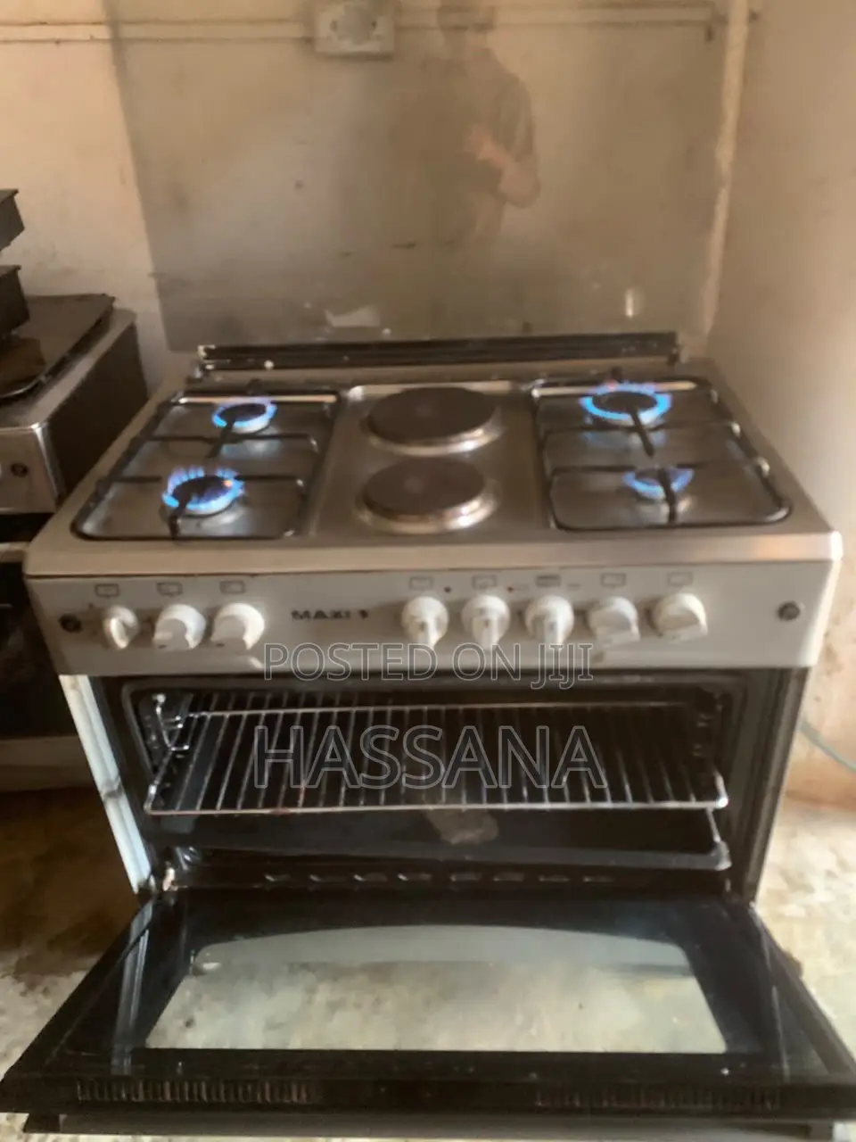 Six Burner Gas Cooker