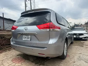 Toyota Sienna XLE 8 Passenger 2012 Gray