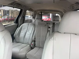 Toyota Sienna XLE 8 Passenger 2012 Gray