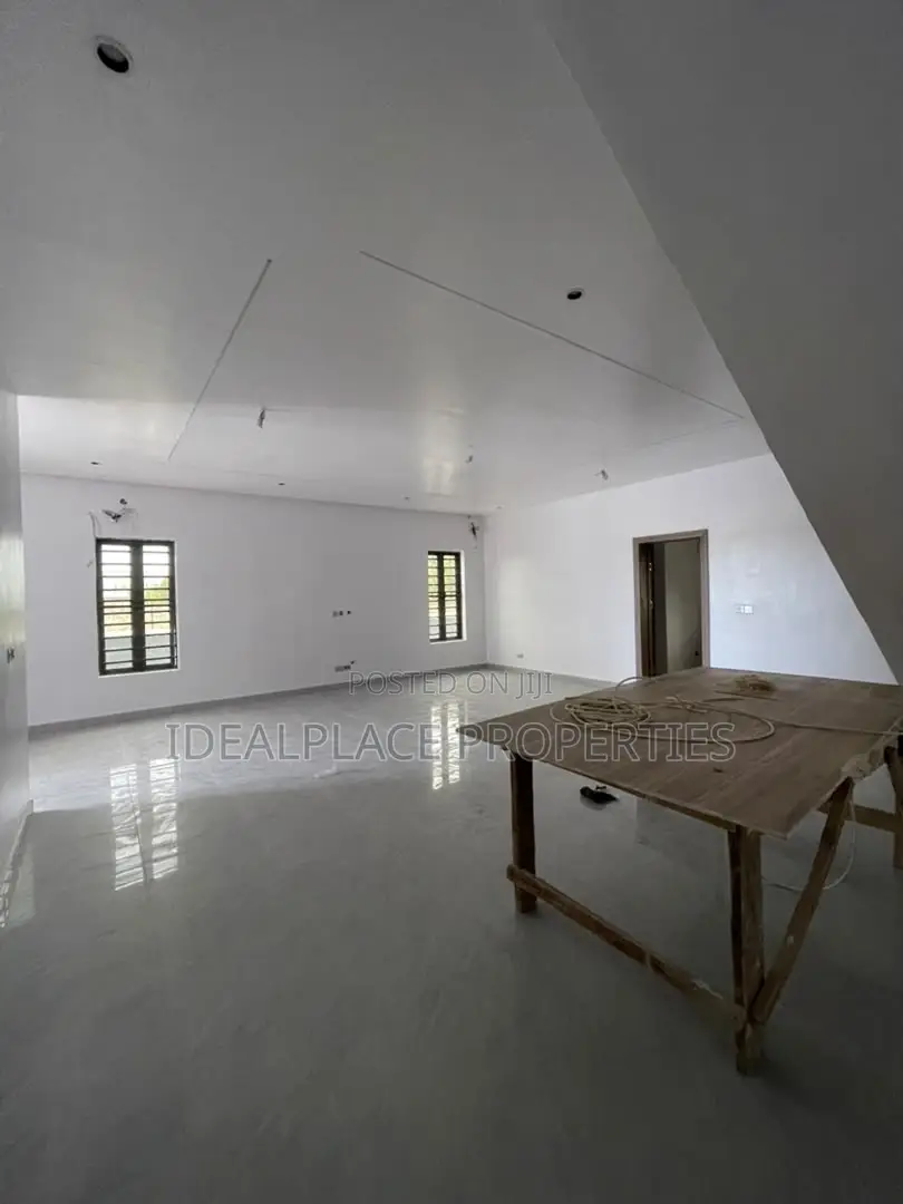 4bdrm Duplex in Ajah for sale