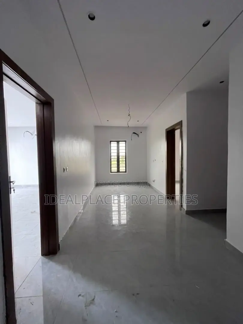 4bdrm Duplex in Ajah for sale