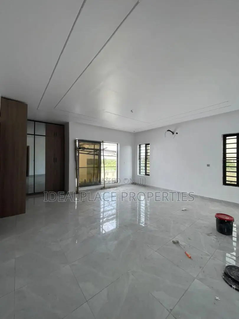 4bdrm Duplex in Ajah for sale