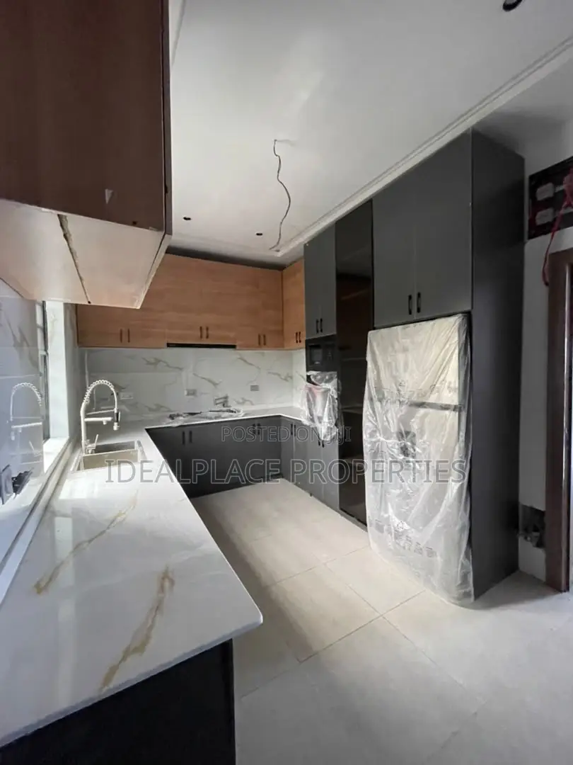 4bdrm Duplex in Ajah for sale