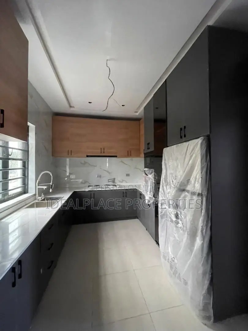 4bdrm Duplex in Ajah for sale
