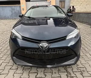 Toyota Corolla LE (1.8L 4cyl 2A) 2019 Blue