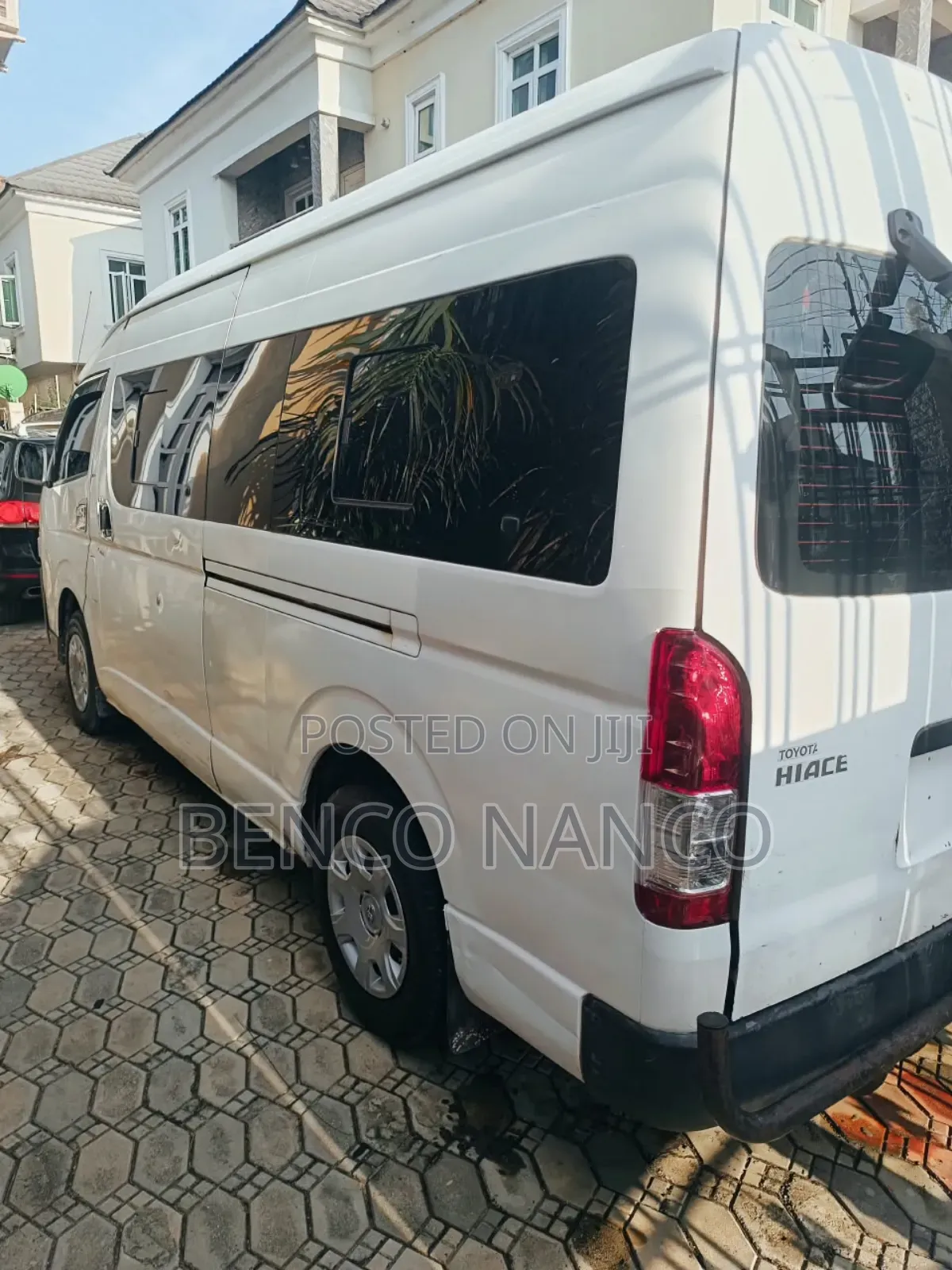 Toyota HiAce 2015 White