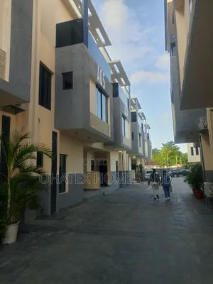 4bdrm Duplex in Off Oduduwa Street,, GRA Phase 1 for rent
