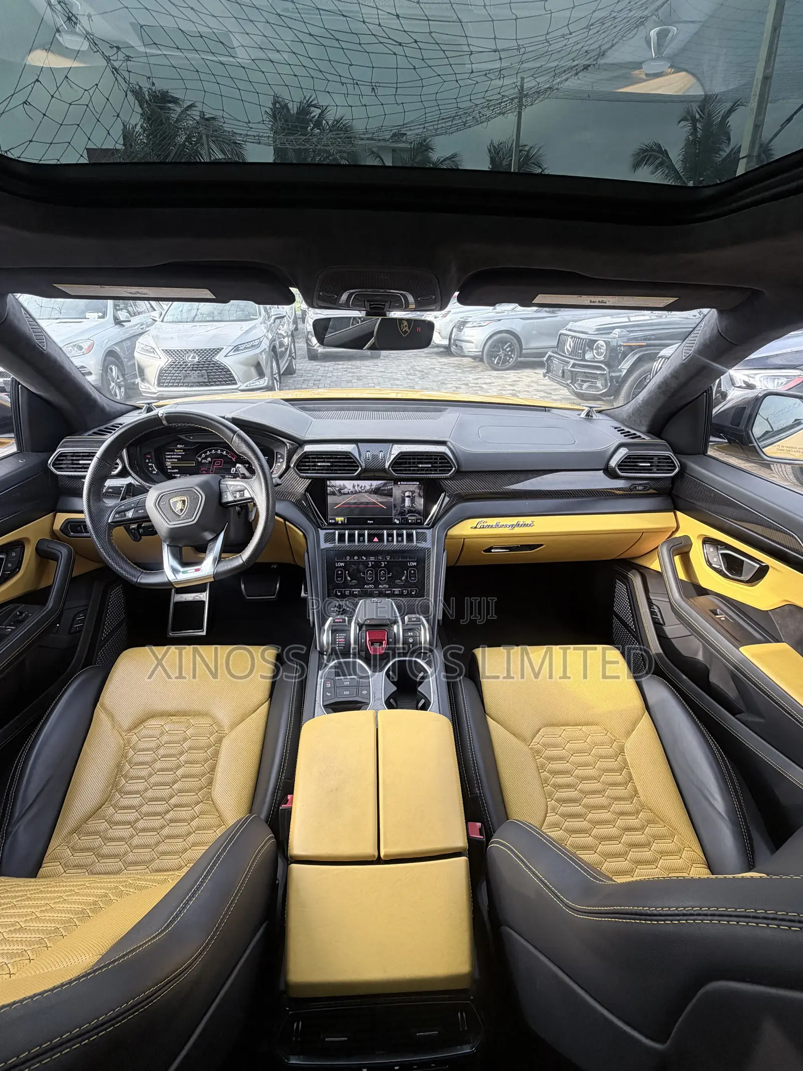 Lamborghini Urus 2022 Yellow