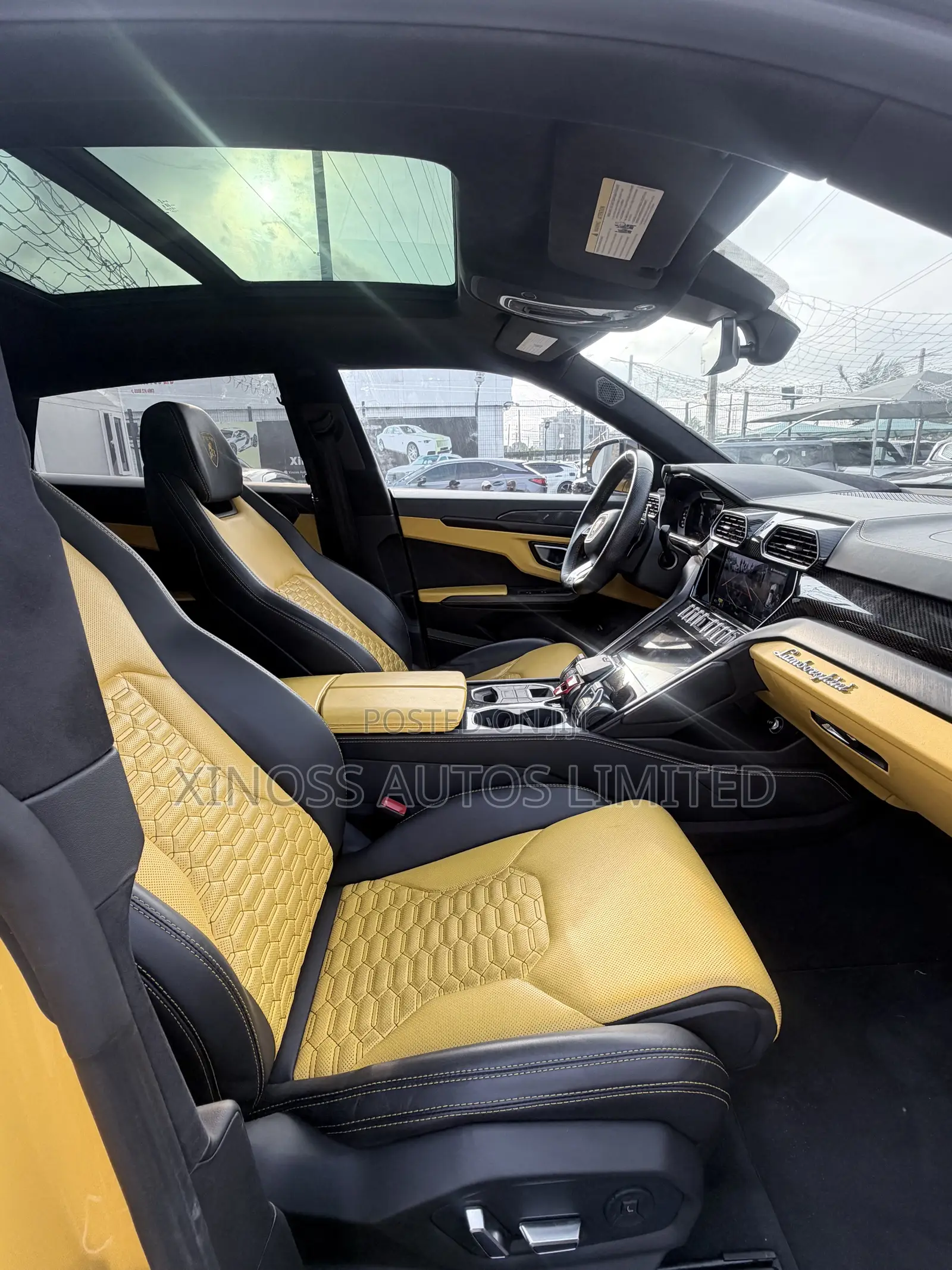 Lamborghini Urus 2022 Yellow