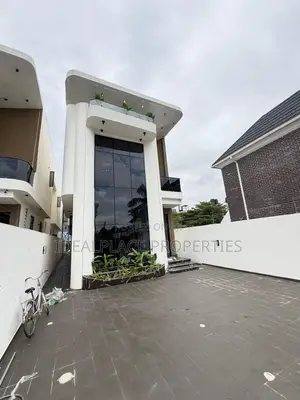 5bdrm Duplex in Lekki for sale