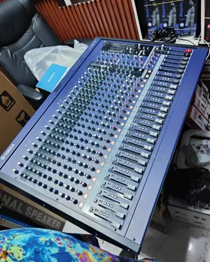 Yamaha MG24/14FX 24channels Professional Mixer