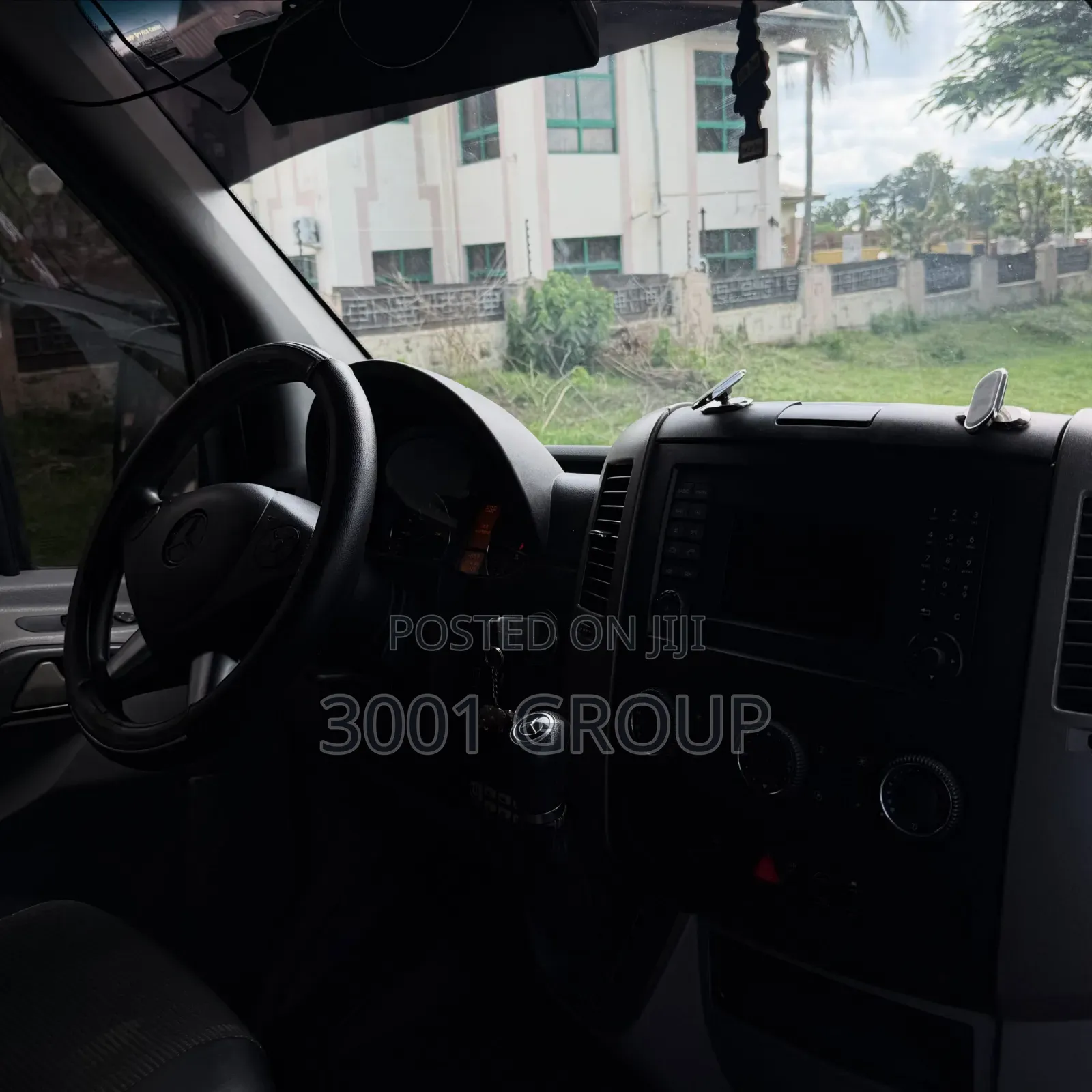 Mercedes-Benz Sprinter 2015 Black