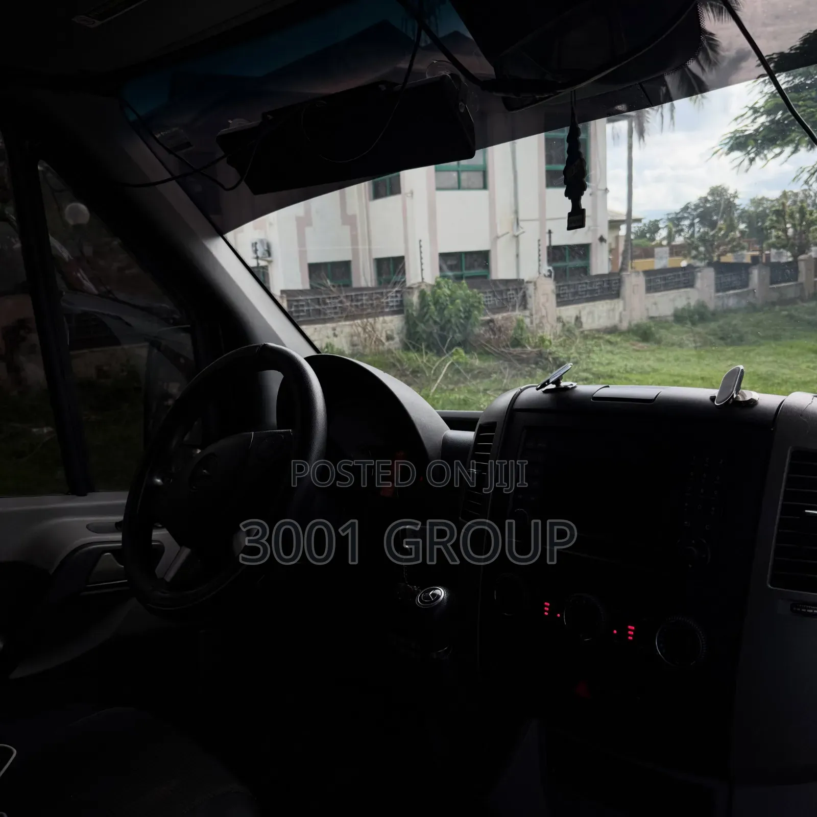 Mercedes-Benz Sprinter 2015 Black