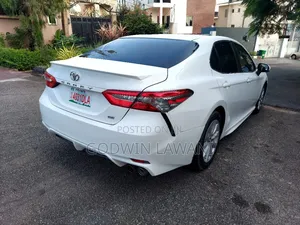 Toyota Camry 2018 White