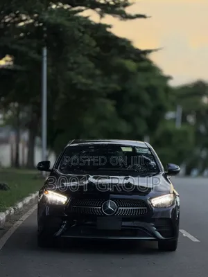 Mercedes-Benz E350 2022 Black