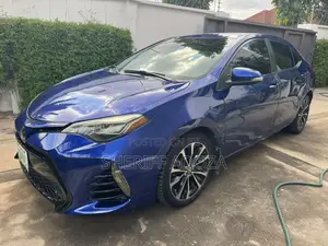 Toyota Corolla 2017 Blue