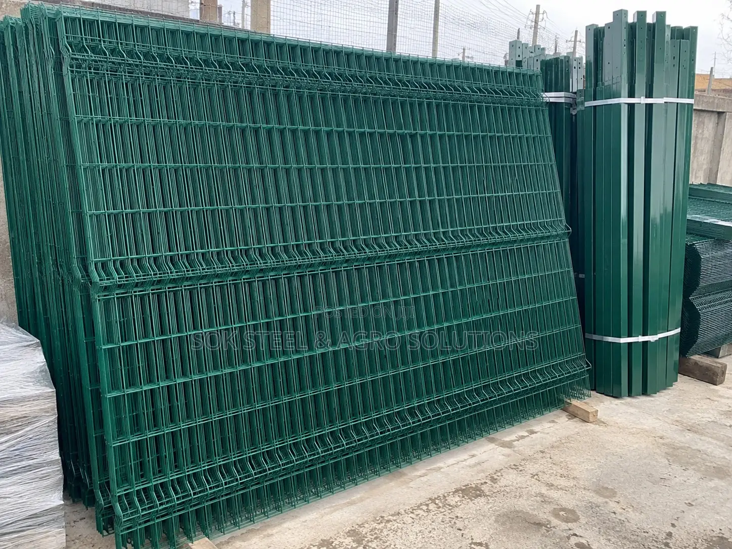 Finger Panel Mesh Fence With Pole