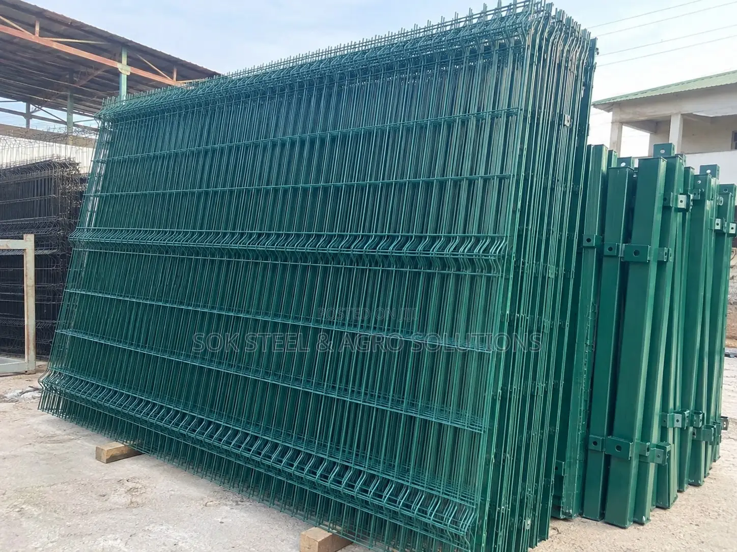 Finger Panel Mesh Fence With Pole