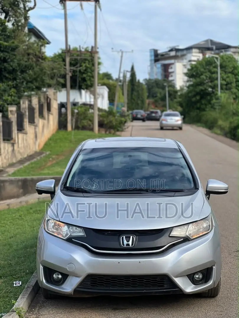 Honda Fit 2017 Silver
