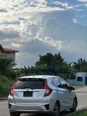 Honda Fit 2017 Silver