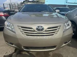 Toyota Camry LE 4dr Sedan (2.4L 4cyl 5A) 2008 Gold