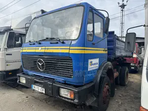 Mercedes Benz Tipper Straight Engine