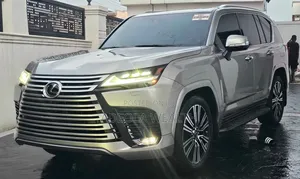 Lexus LX 600 2024 Gray