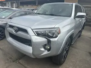Toyota 4-Runner Limited 4x4 2019 Silver