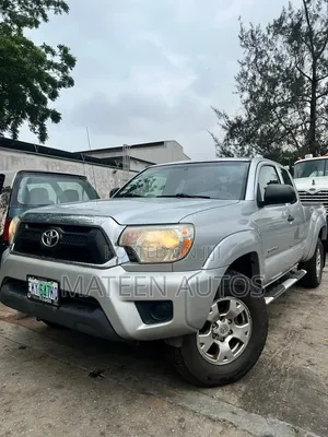 Toyota Tacoma 2012 Silver