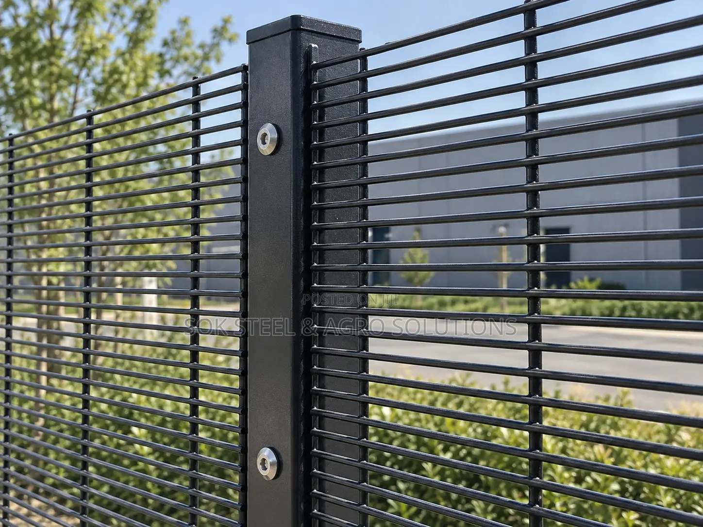 Anti-Finger Security Panel Mesh Fence With Pole