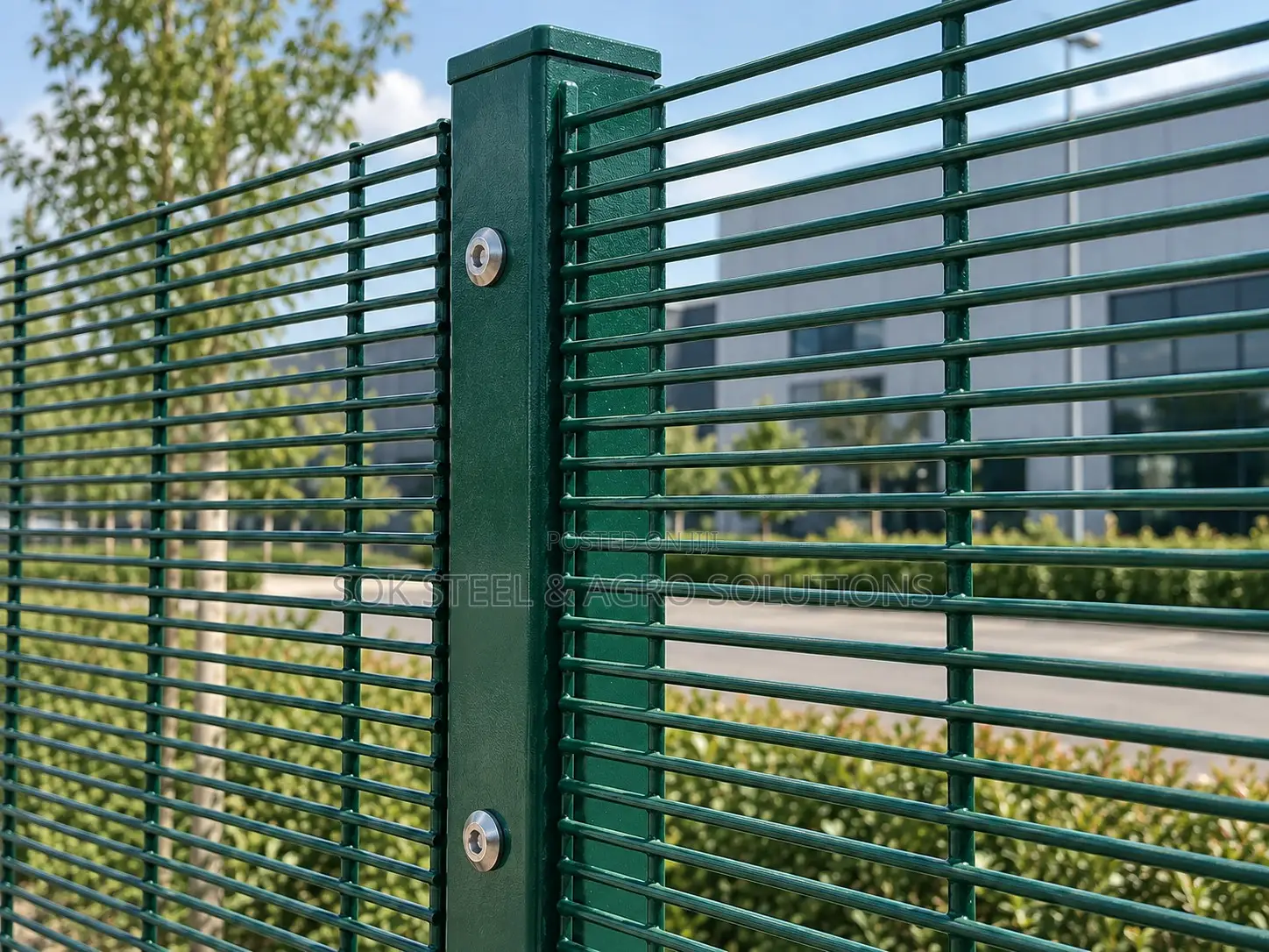 Anti-Finger Security Panel Mesh Fence With Pole