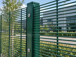 Anti-Finger Security Panel Mesh Fence With Pole
