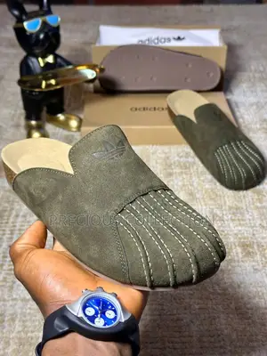 Unisex Classic Suede Half Cover