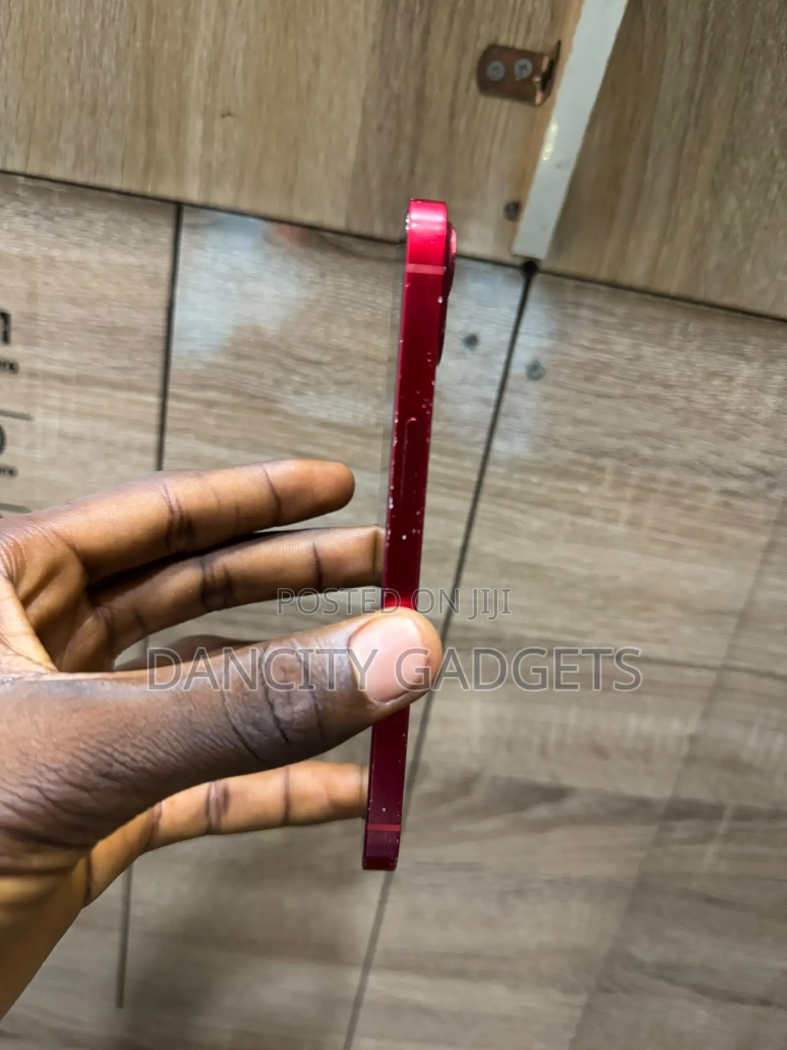 Apple iPhone 13 128 GB Red