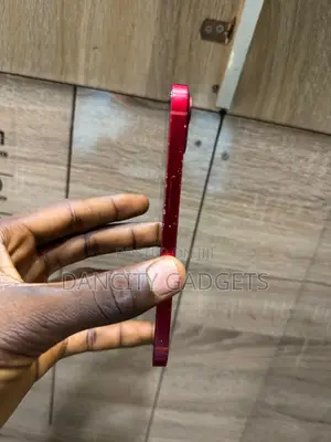 Apple iPhone 13 128 GB Red