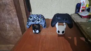 Controller Stand