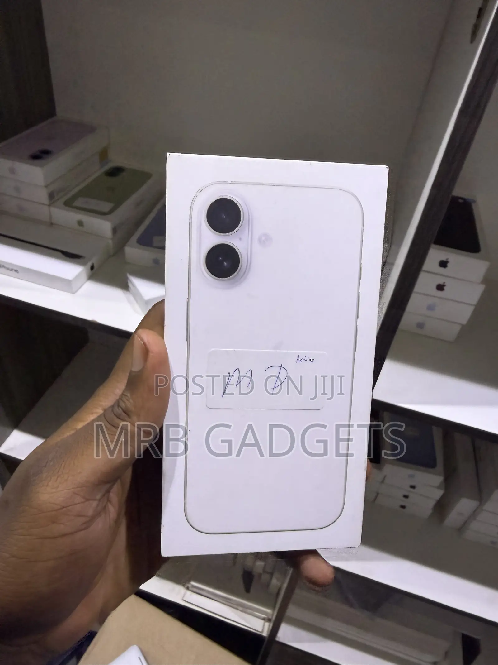 New Apple iPhone 17 256 GB Green