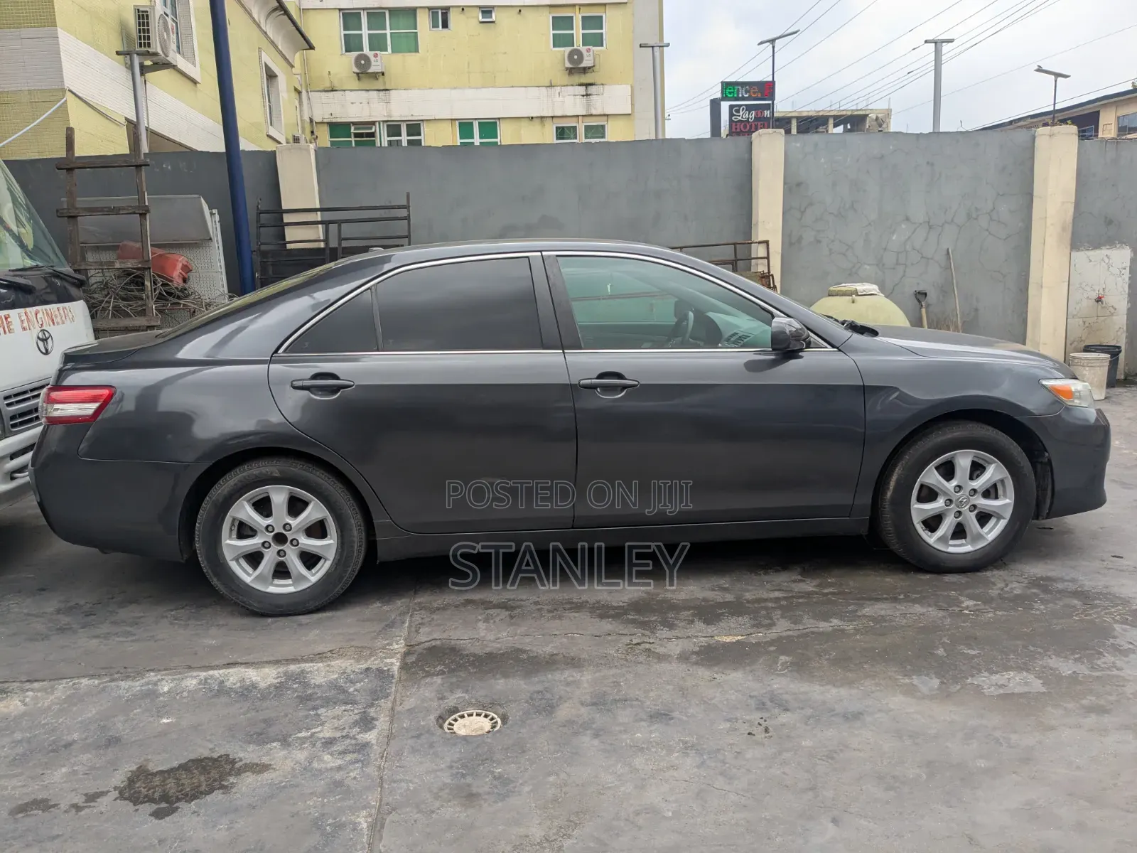 Toyota Camry 2010 Gray