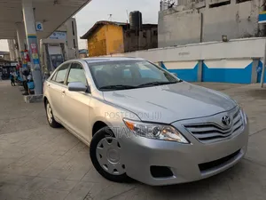 Toyota Camry 2010 Silver