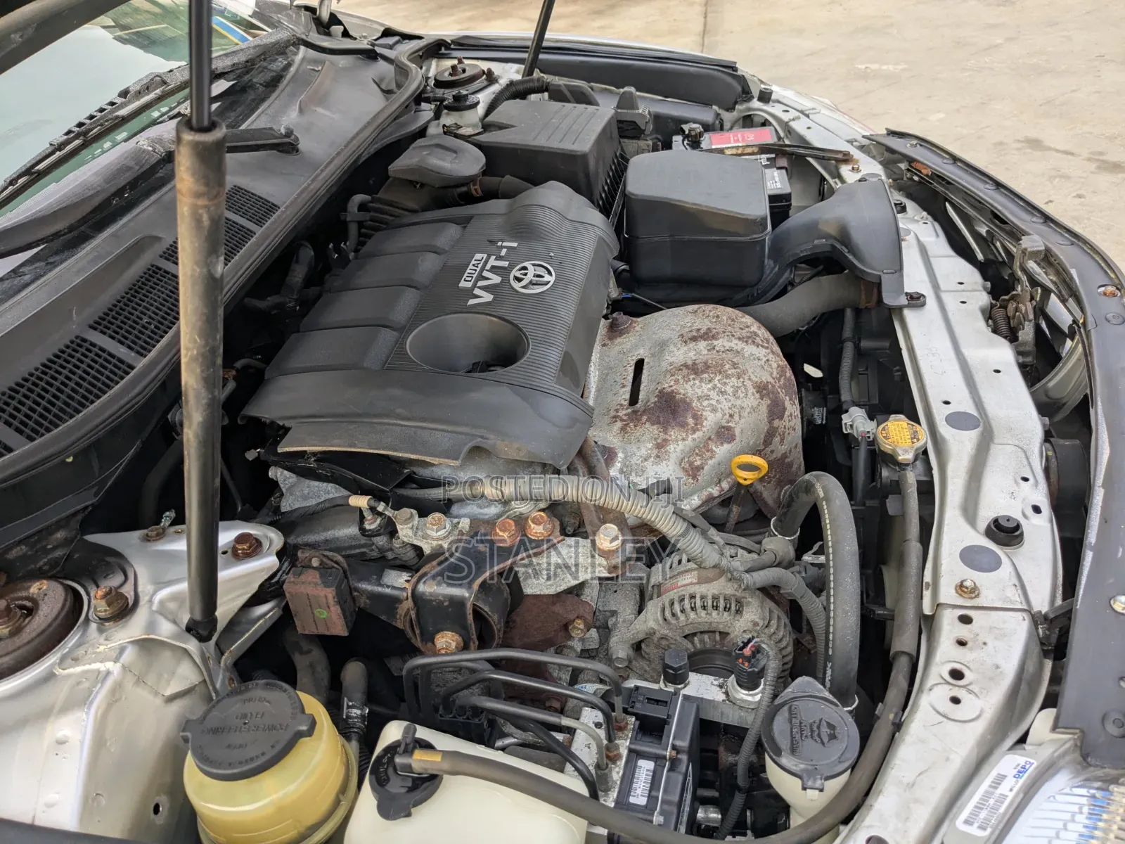 Toyota Camry 2010 Silver