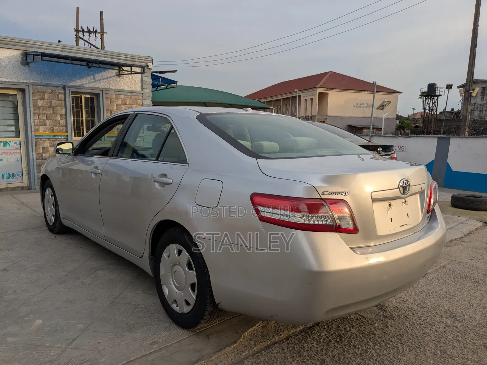 Toyota Camry 2010 Silver