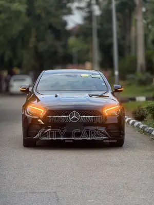 Mercedes-Benz E350 2022 Black