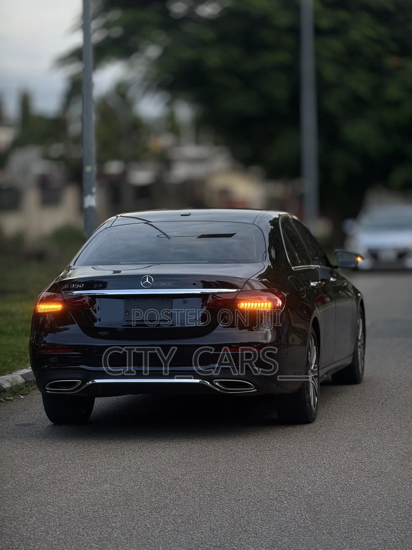 Mercedes-Benz E350 2022 Black