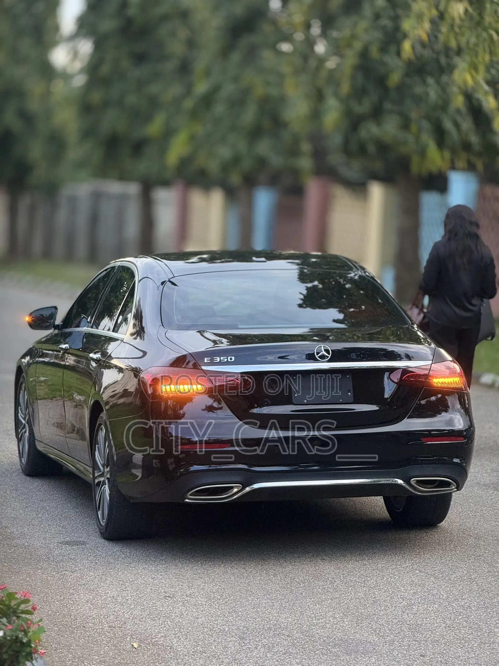 Mercedes-Benz E350 2022 Black