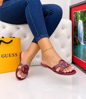 New Arrival Quality GUESS Slide Size 37 to 42