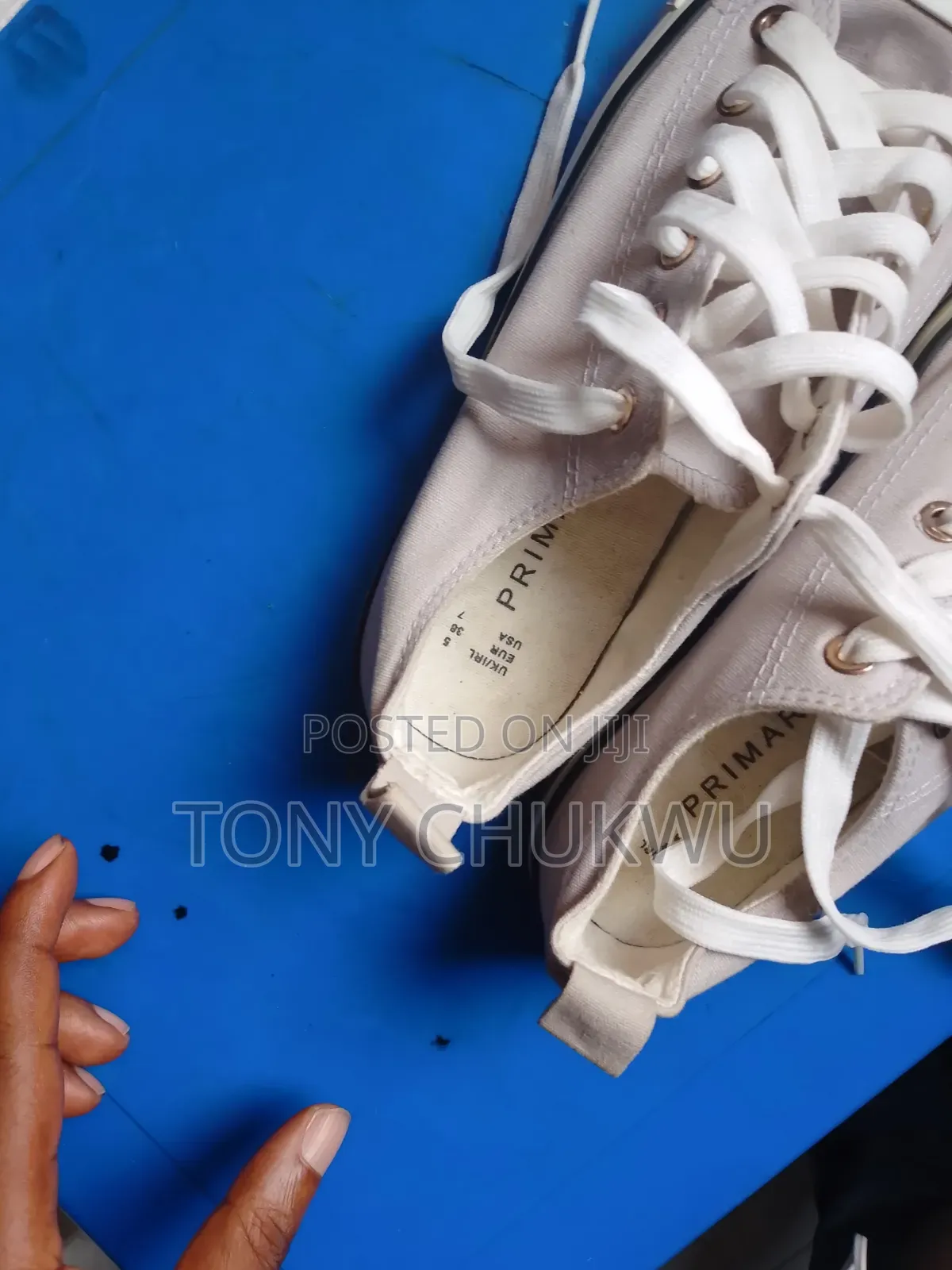 Beautiful Cream Canvas,low Cut Neck