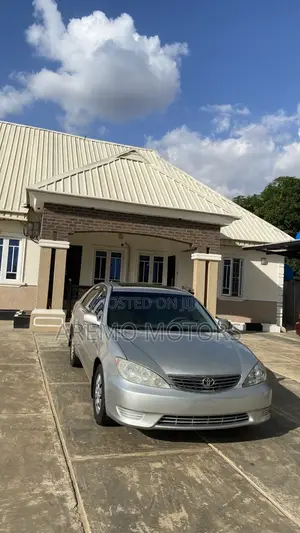 Toyota Camry 2006 Silver