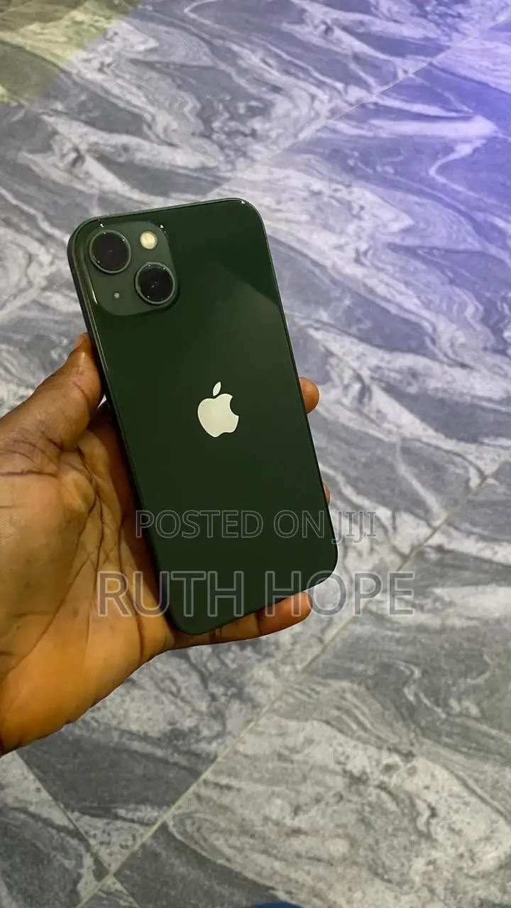 Apple iPhone 13 128 GB Green